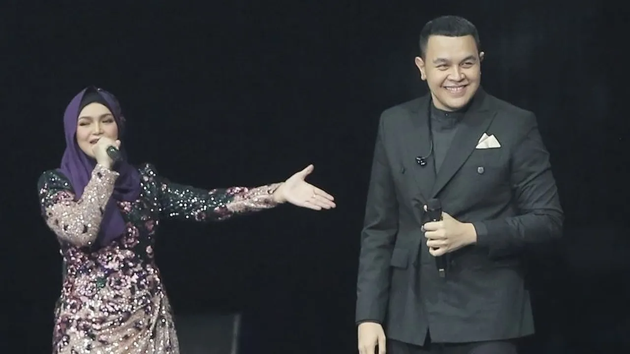 Gelar Konser di Indonesia, Siti Nurhaliza Tampil Spektakuler Bareng Tulus