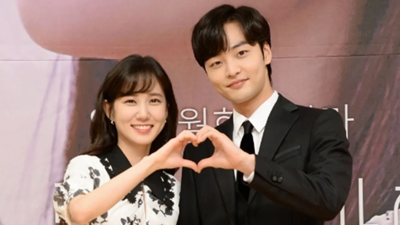 Gemes! Kim Min Jae dan Park Eun Bin Malu-Malu Saat Syuting Adegan Ciuman di 'DO YOU LIKE BRAHMS?'