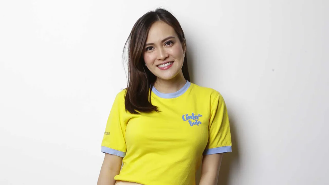 Geram Dengan Spam Iklan, Shandy Aulia Tutup Komentar Instagram
