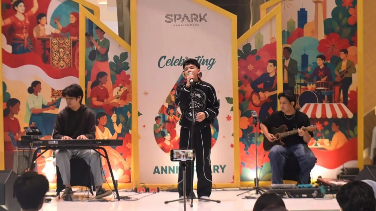 Gilang Arsa Gelar Showcase Eksklusif, 'Kita Kubur Semua' Perdana Dibawakan Live