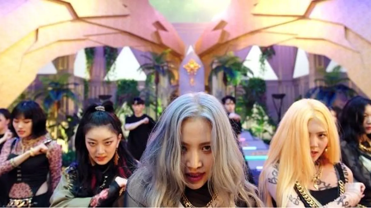 Girl Group K-Pop Asuhan Glenn Alinskie, CRAXY Resmi Comeback Dengan Penuh Pesona Lewat Single 'GAIA'