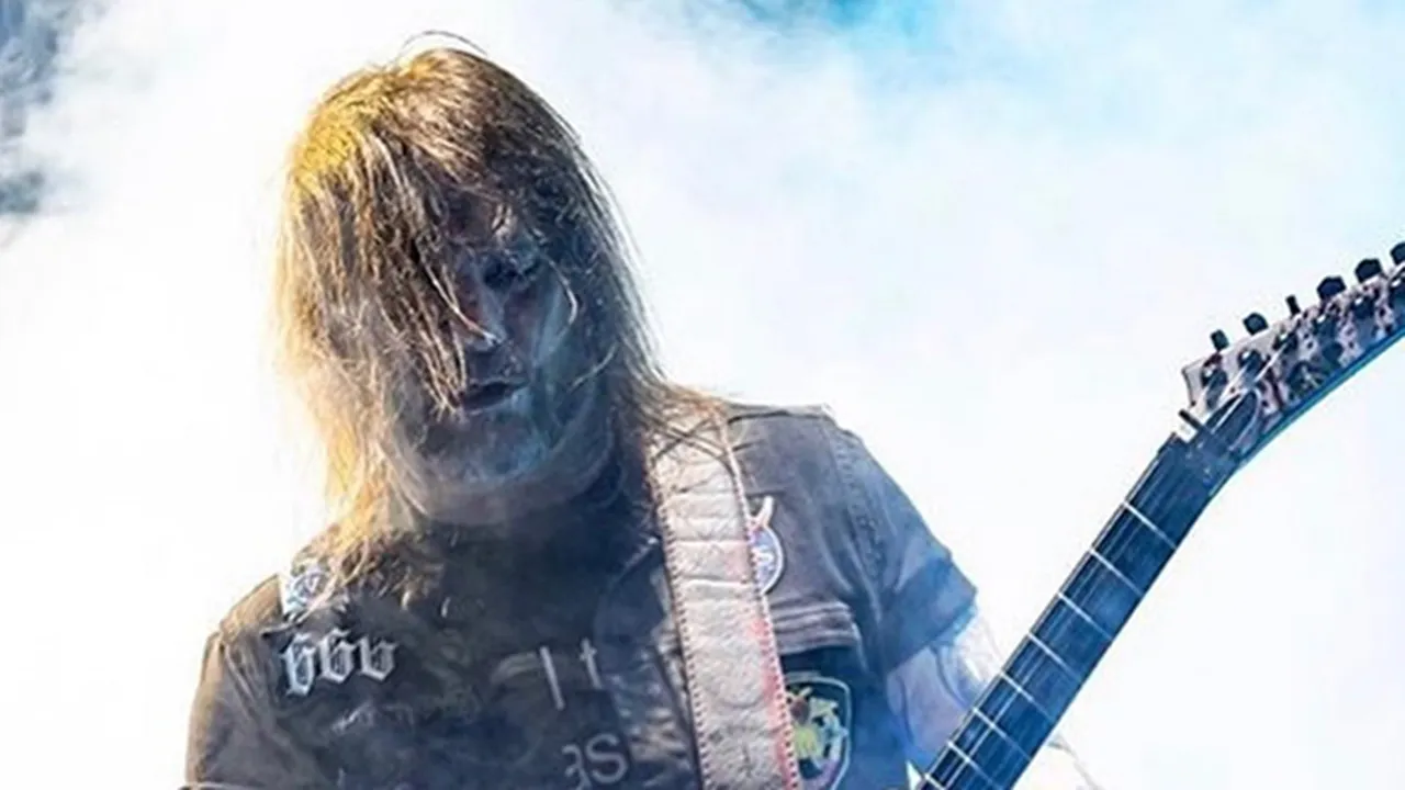 Gitaris Slayer dan Exodus, Gary Holt Positif Terpapar Virus Corona Gitaris Slayer dan Exodus, Gary Holt Positif Terpapar Virus Corona