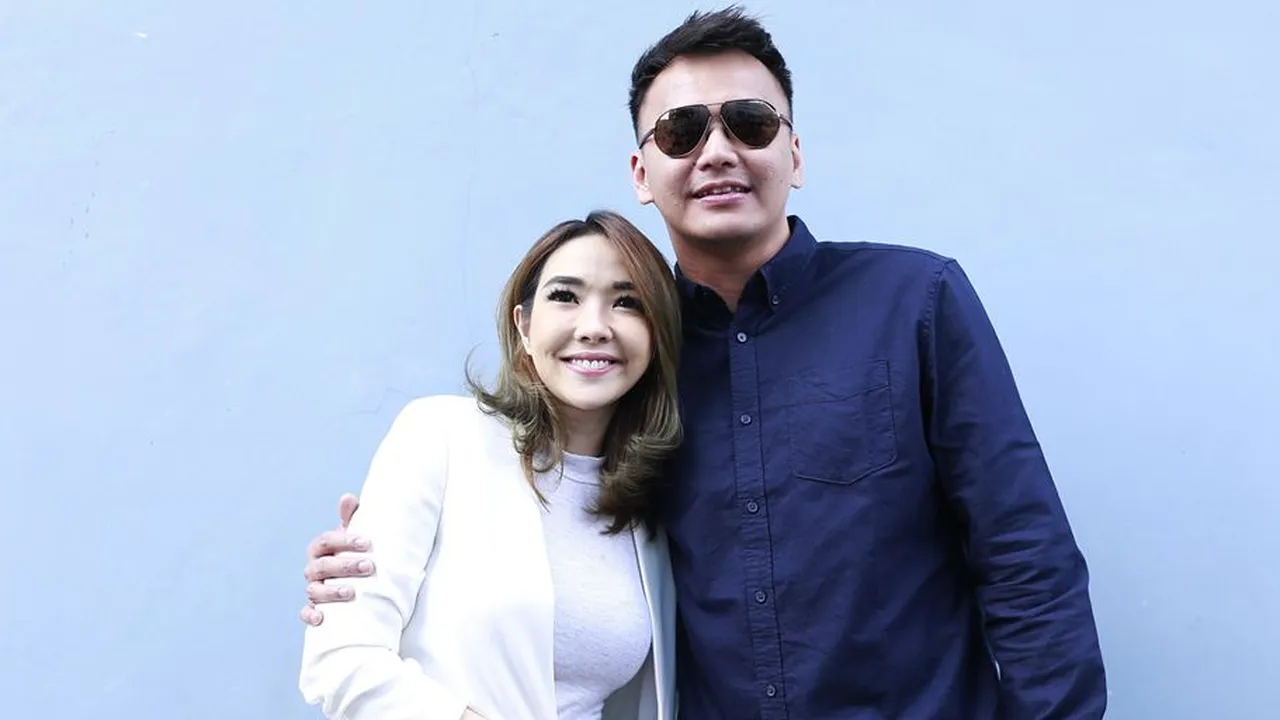 Go Public dan Makin Nempel dengan Wijin, Gisel: Emang Tempelan Kulkas?