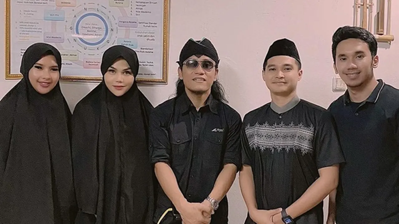 Gus Miftah Ungkap Alasan DJ Katty Butterfly Mualaf, Tersentuh Dengar Azan Subuh