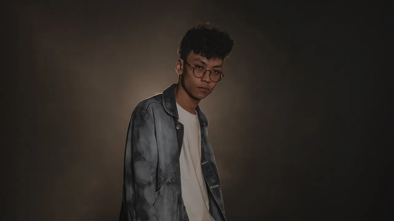Habibie Tuangkan Rasa Cintanya Lewat Single Debut Forever With You