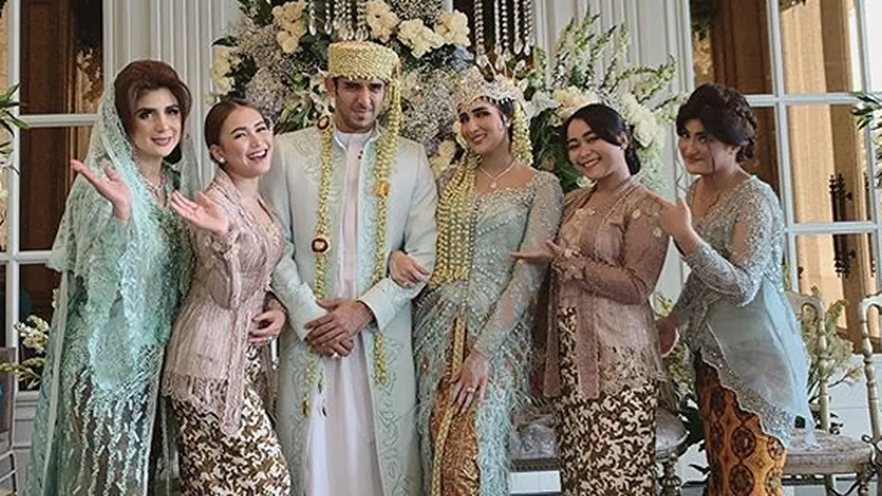 Hadiri Akad Nikah Tania Nadira, Ayu Ting Ting Berharap Cepat Nyusul