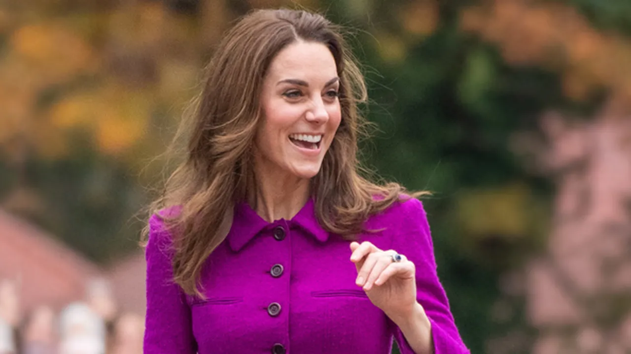 Hadiri Event Kerajaan, Gaun Malam Kate Middleton Curi Perhatian