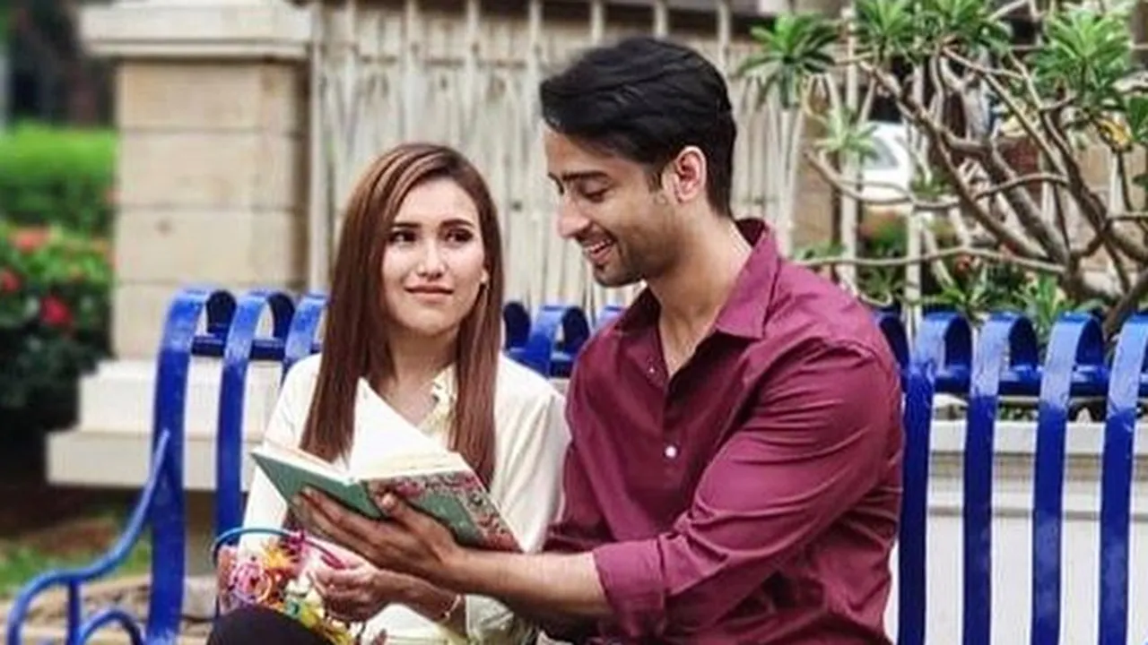 Hadiri Pesta, Ayu Ting Ting dan Shaheer Sheikh Kompak Pakai Hitam
