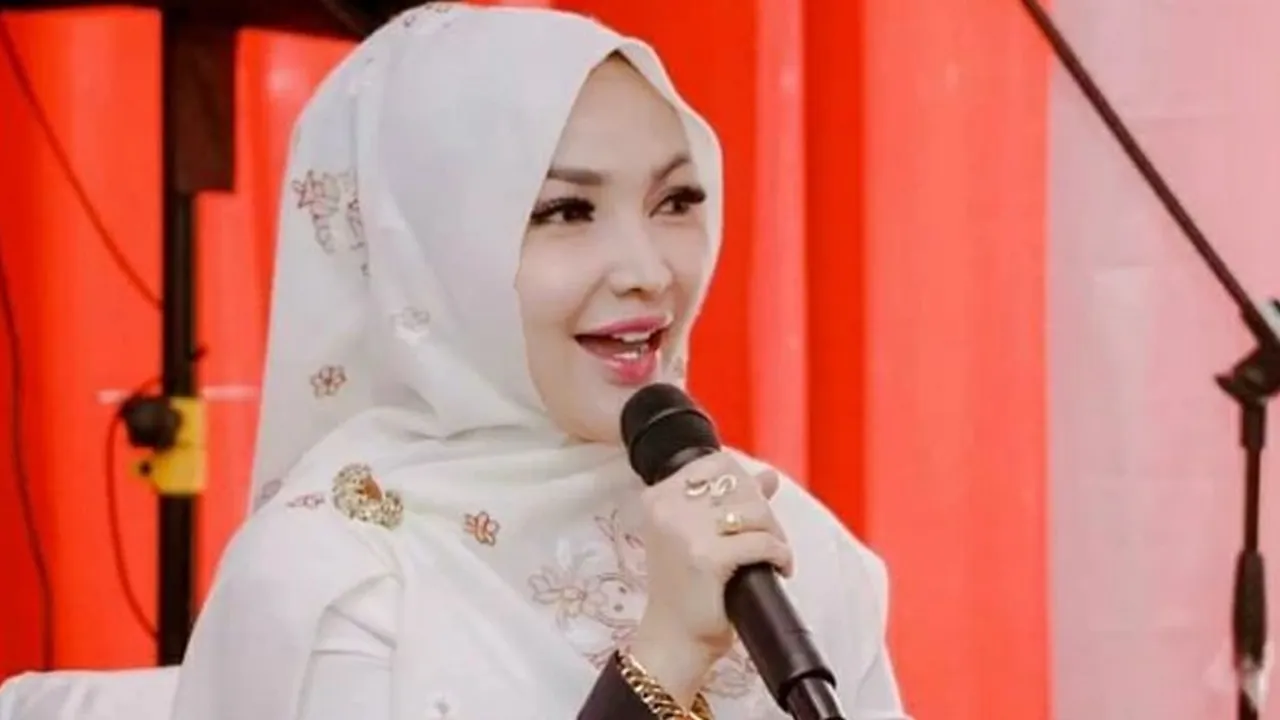 Hadiri Sidang Cerai Perdana, Roro Fitria Didampingi Banyak Pengawal