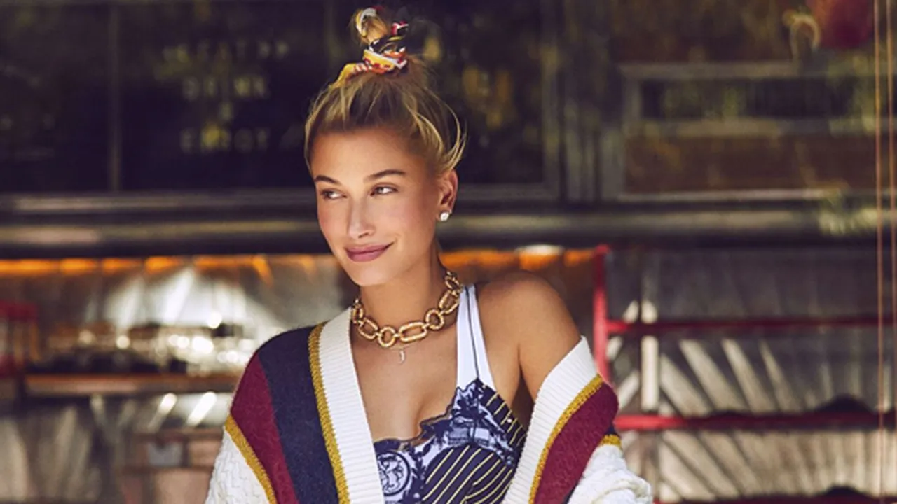 Hailey Baldwin Tanggapi Haters yang Belum Move On Dari Selena Gomez
