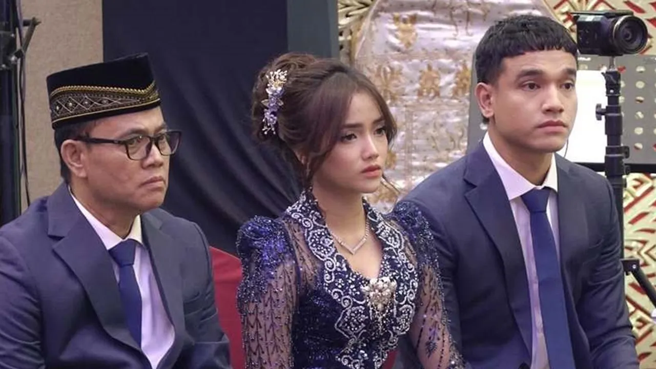 Haji Faisal Terharu, Mendiang Bibi Andriansyah dan Vanessa Angel ‘Hadir’ di Pernikahan Frans Faisal