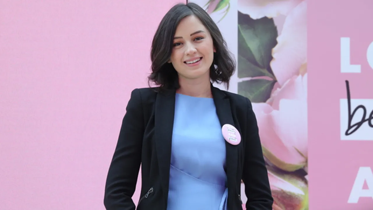 Hamil 5 Bulan, Kimberly Ryder Kurangi Job dan Lebih Santai
