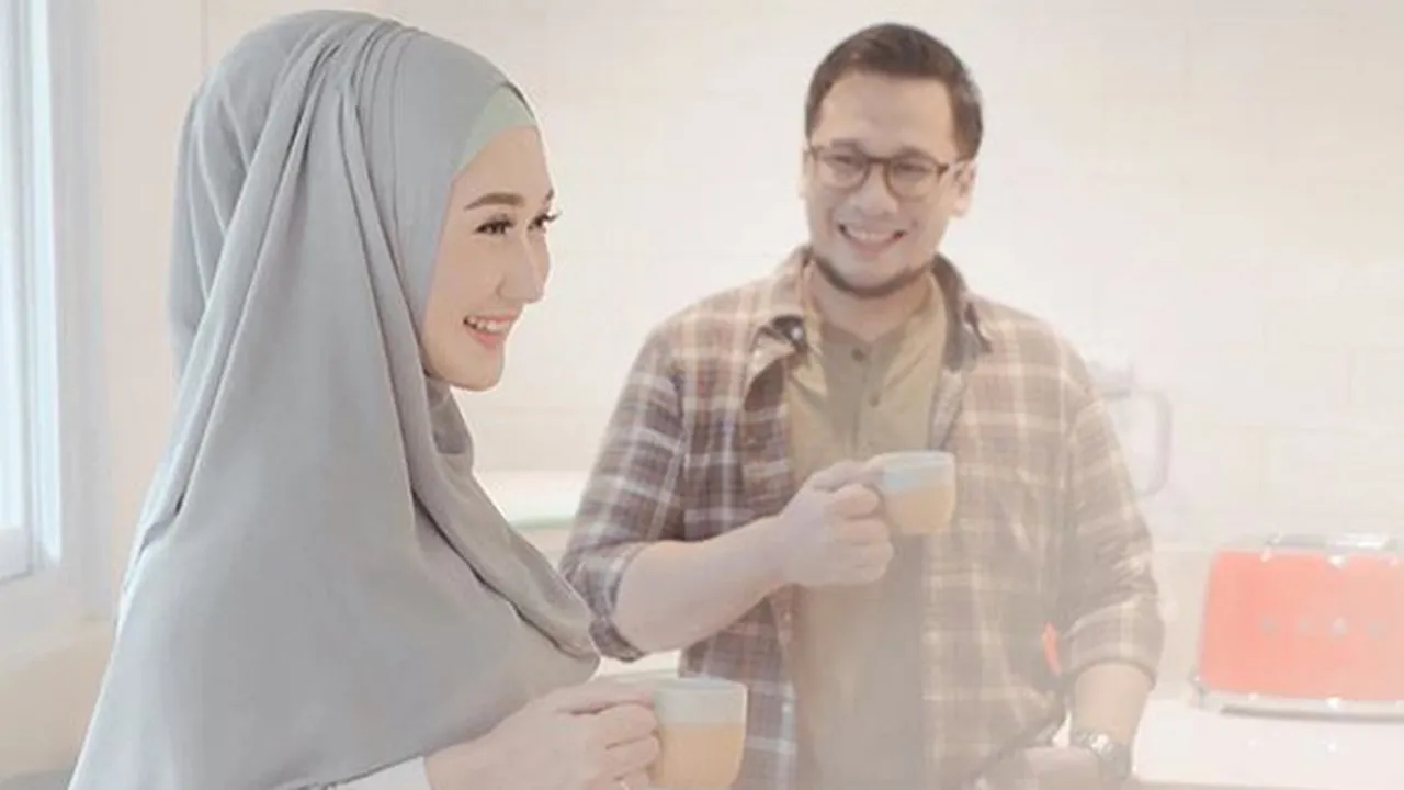 Hamil 6 Bulan, Dian Pelangi Pamer Baby Bump yang Makin Besar Hamil 6 Bulan, Dian Pelangi Pamer Baby Bump yang Makin Besar