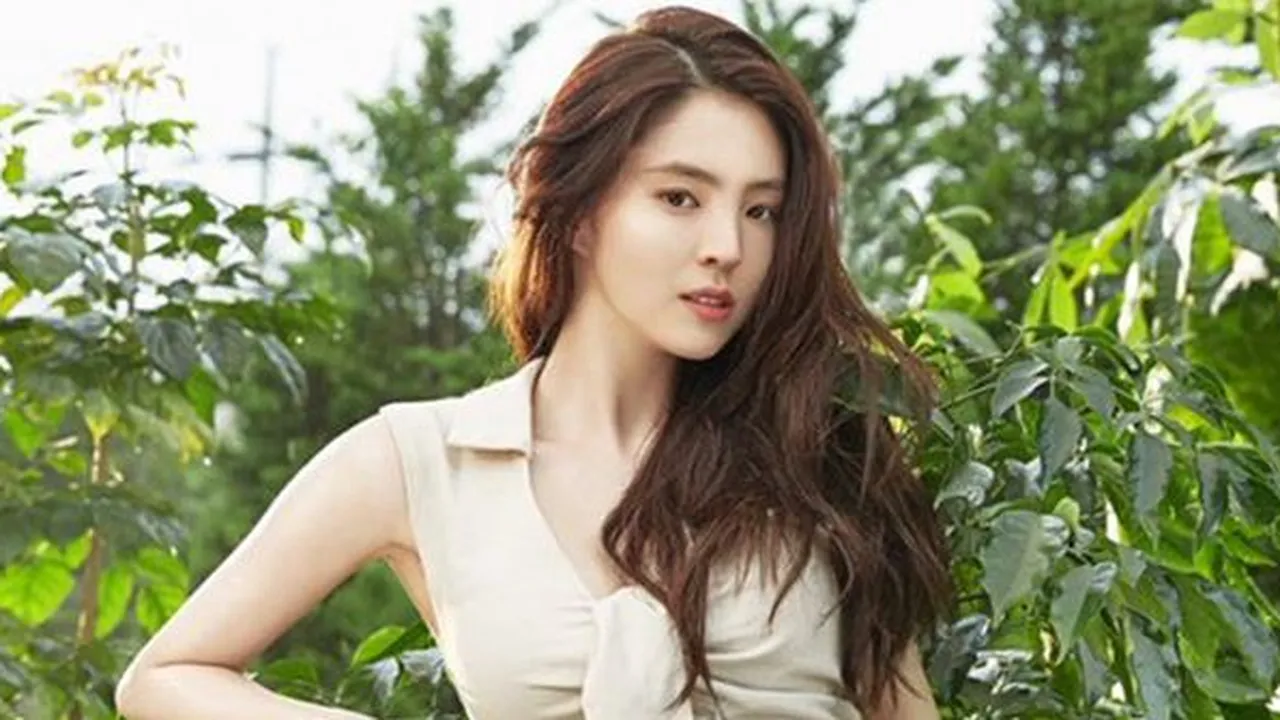 Han So Hee Tulis Pesan Panjang Buat Fans di Blog, Minta Dimarahi Kalau Mulai Main-Main Han So Hee Tulis Pesan Panjang Buat Fans di Blog, Minta Dimarahi Kalau Mulai Main-Main