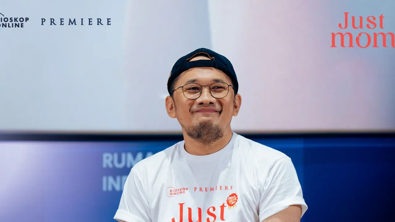 Hanung Bramantyo Ceritakan Momen Memorable dan Mengharukan Tentang Sang Ibu Hanung Bramantyo Ceritakan Momen Memorable dan Mengharukan Tentang Sang Ibu