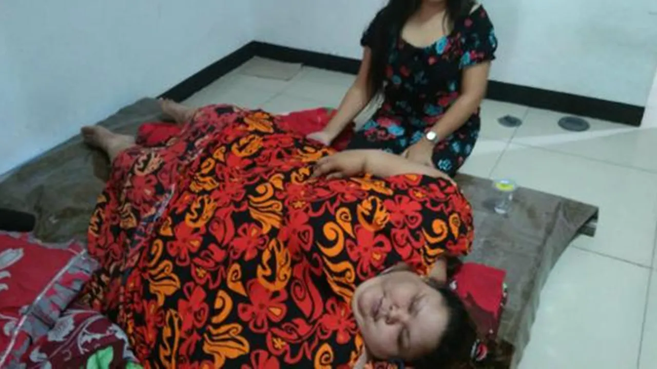 'Hanya' 220 Kg, Ini Alasan Kenapa Titi Wati Sebut Berat Badannya 350 Kg 'Hanya' 220 Kg, Ini Alasan Kenapa Titi Wati Sebut Berat Badannya 350 Kg