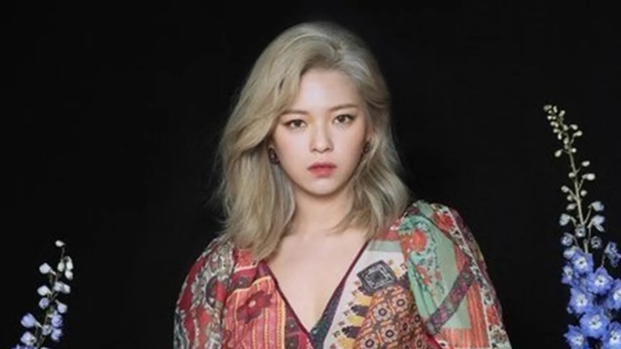 Hanya Fancam Jungyeon TWICE yang Tidak Diunggah M!Countdown dan Inkigayo, Ada Apa?