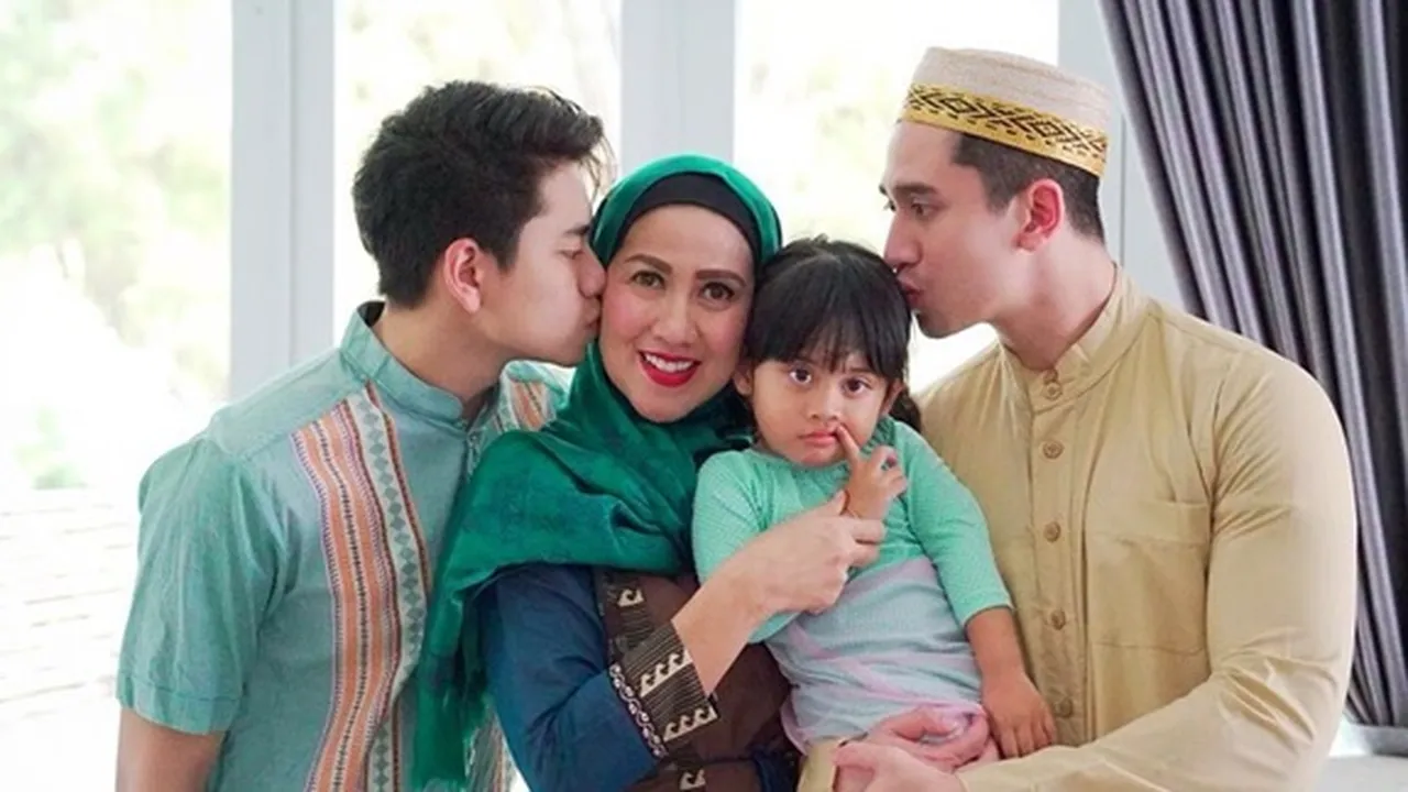 Hari Pertama Ramadan, Verrell Bramasta dan Athalla Naufal Temani Venna Melinda Buka Puasa