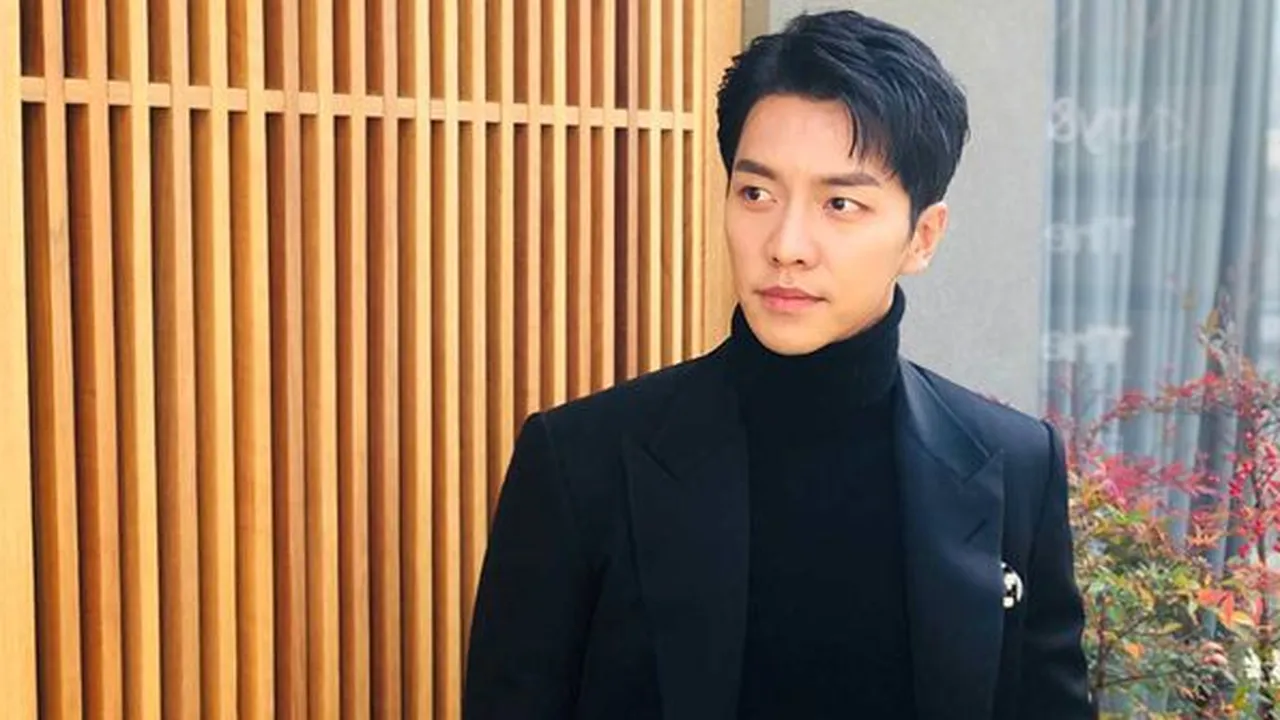 Hari Terakhir Lee Seung Gi di Jogja, Makan di Lesehan dan Main Egrang