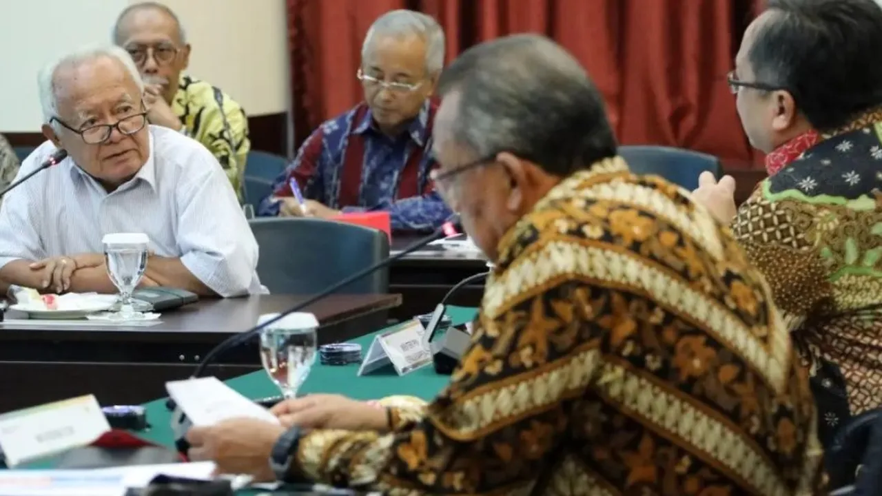 Hasjim Djalal Meninggal Dunia, Begini Perjalanan Hidup Sang Pakar Hukum Laut Indonesia