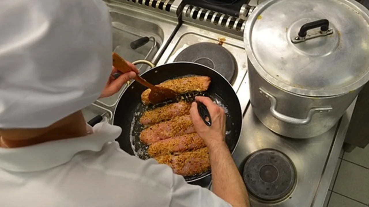 Hati-Hati, Ini 6 Alat Masak yang Bisa Berbahaya Jika Dipakai Sembarangan