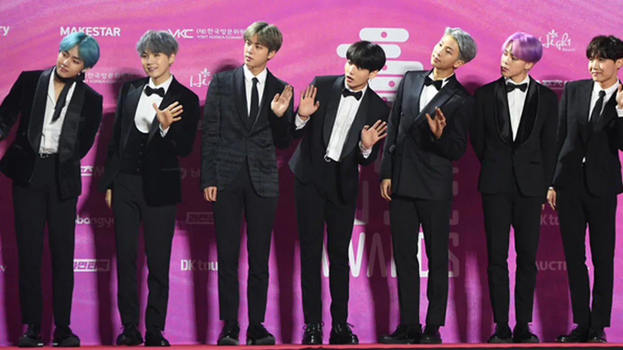 Heboh Kabar BTS World Tour Booking GBK Juni 2019, Bakal Konser di Indonesia?