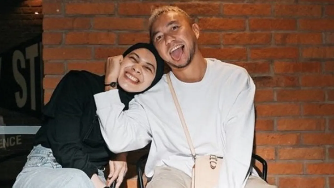 Hobi Fangirling K-Pop Didukung Omesh, Dian Ayu Lestari: Dia Dulu Ngefans BIGBANG