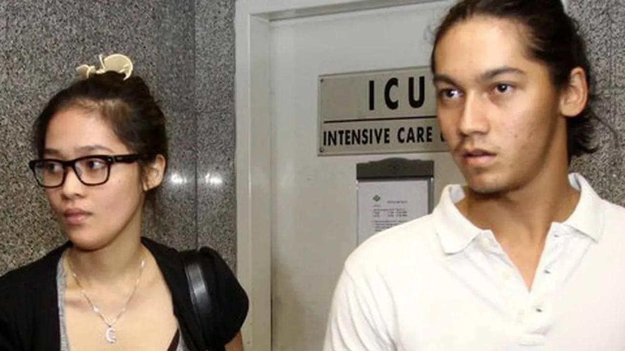 Hubungan Pasangan Selebriti Ini Putus-Nyambung