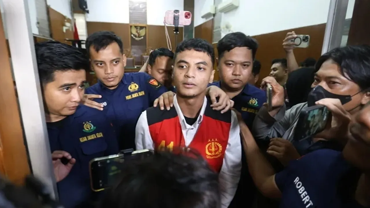 Hukuman Vadel Badjideh Diperberat Jadi 12 Tahun, Pengacara Ngamuk