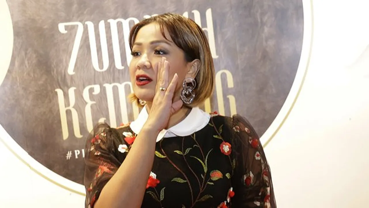 Ibu Meninggal Saat Tidur dan Tidak Sakit, Nirina Zubir Ikhlas Ibu Meninggal Saat Tidur dan Tidak Sakit, Nirina Zubir Ikhlas