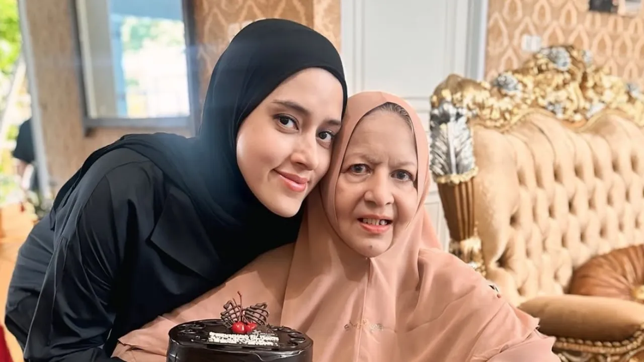 Ibunda Fairuz A Rafiq Idap Alzheimer, Hanya Bisa Berbaring di Kasur