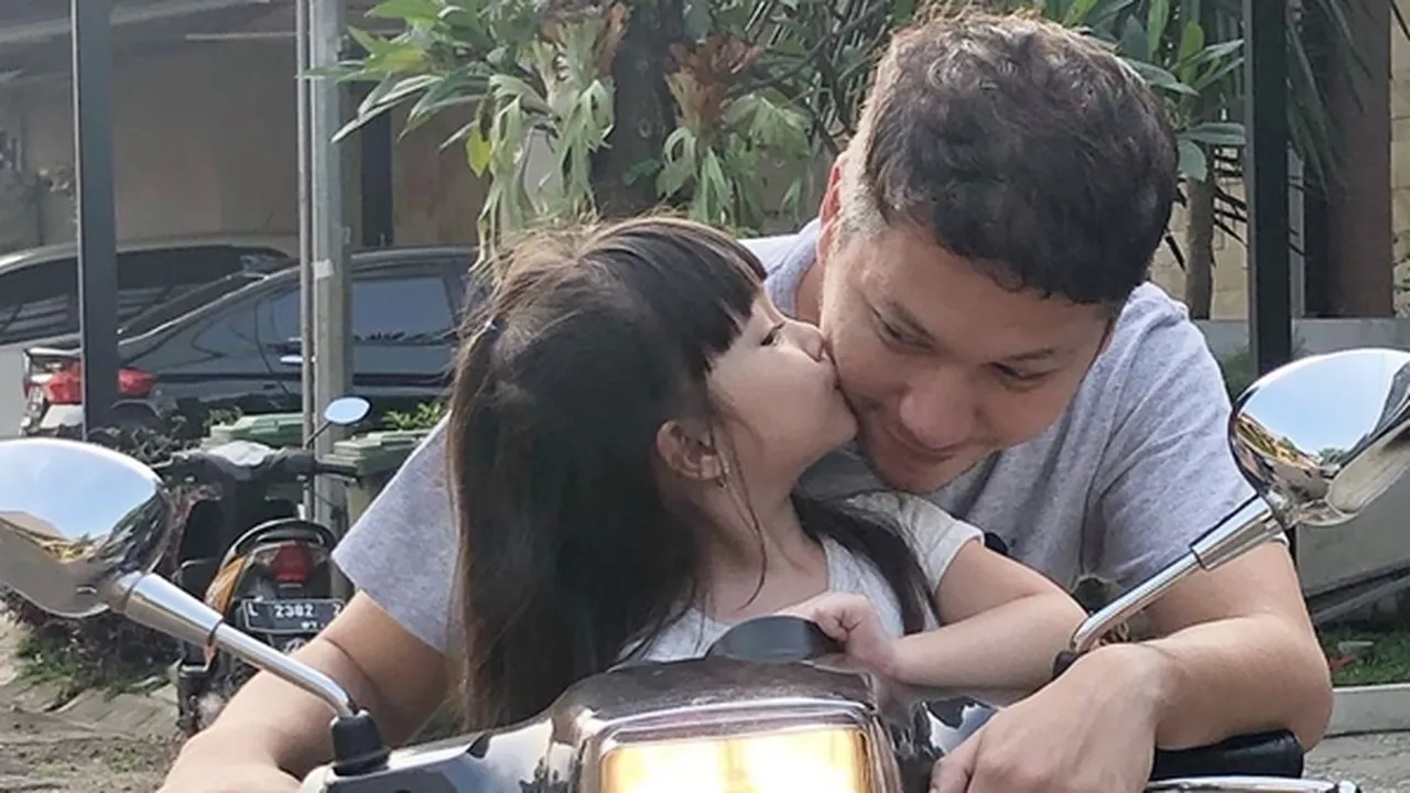Ikut Rayakan Hari Ayah, Begini Ucapan Manis dari Gempi untuk Gading Marten
