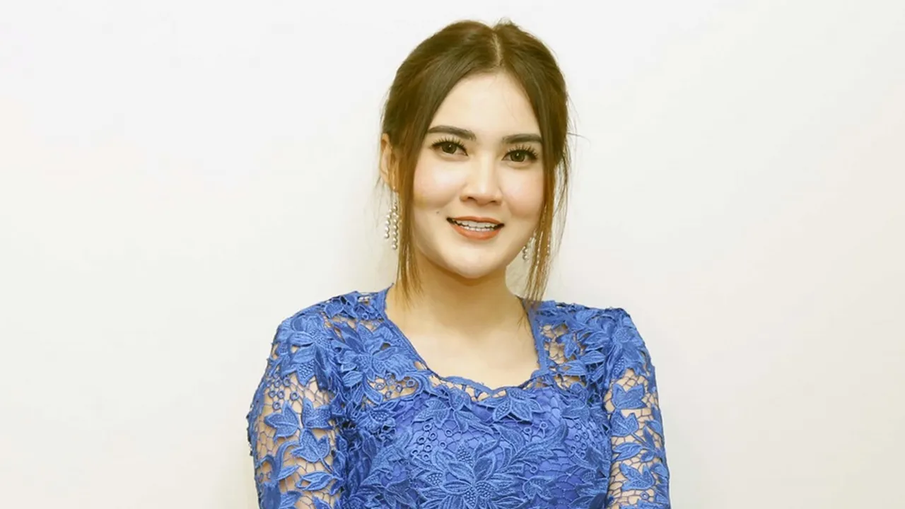 Ikut Suami, Nella Kharisma Hijrah Dari Kediri Ke Solo