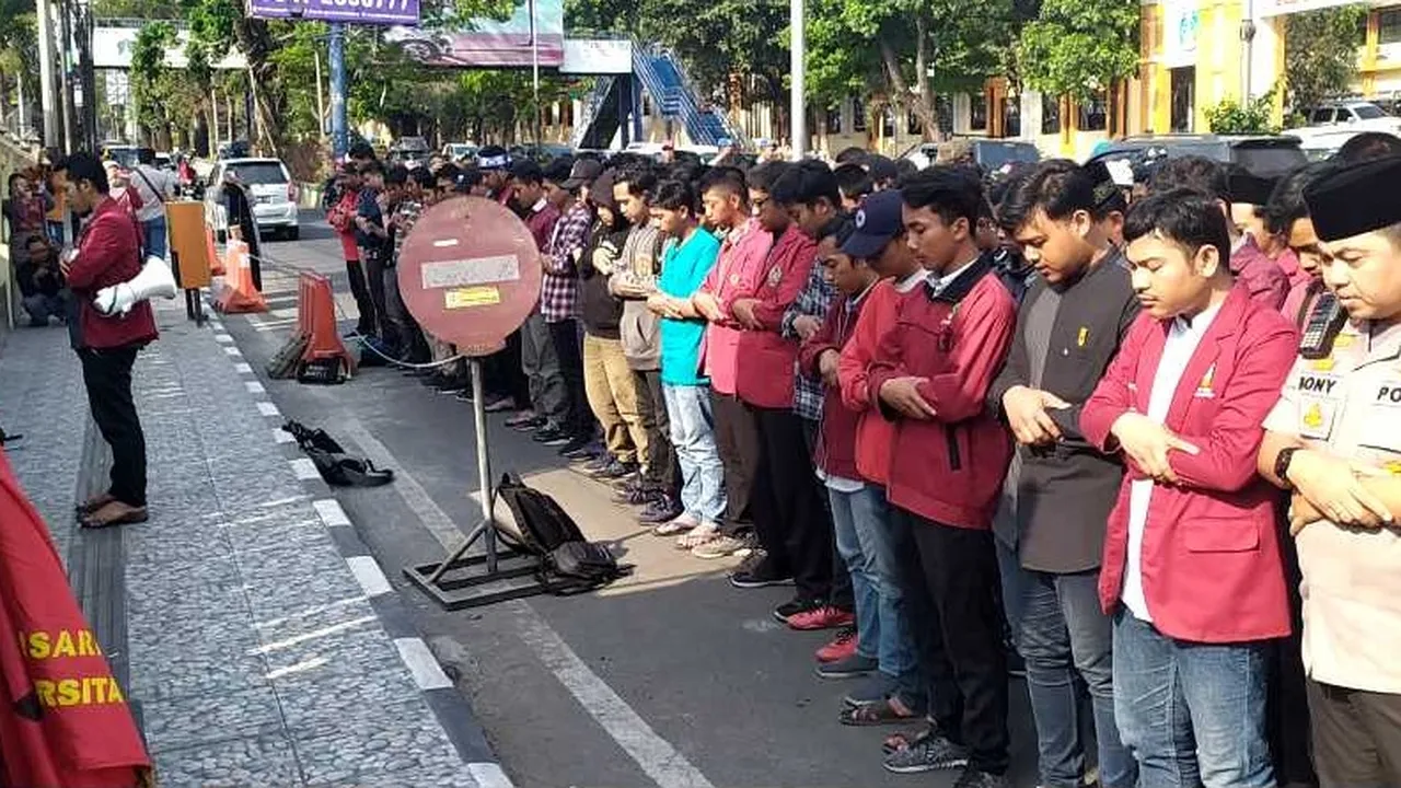 IMM dan PMII Malang Gelar Salat Gaib dan Tahlil Untuk Korban Demo