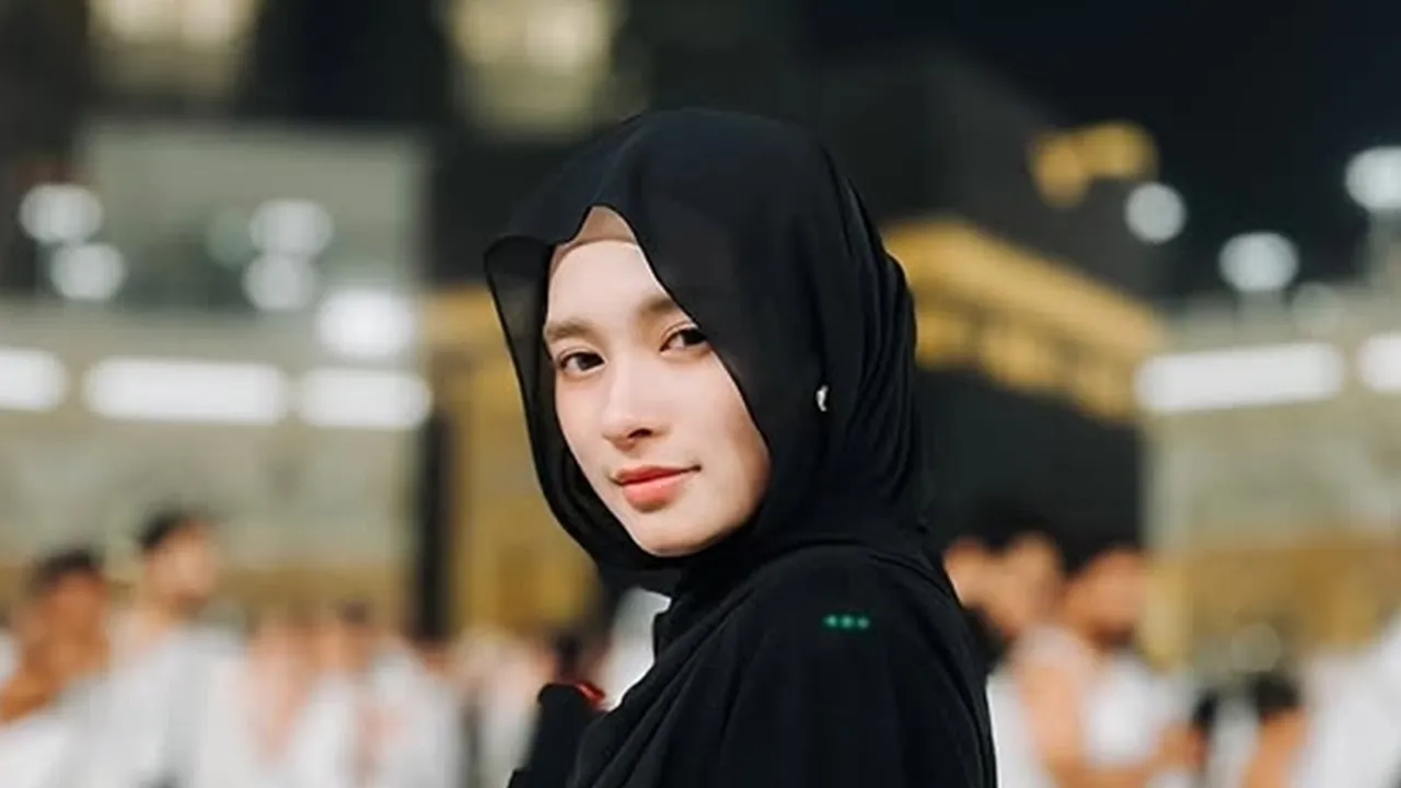 Inara Rusli Tenangkan Diri Usai Diterpa Dugaan Perselingkuhan