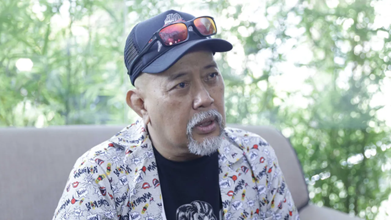 Indro Warkop Cerita Pertemuan Terakhir bersama Almarhumah Ade Irawan