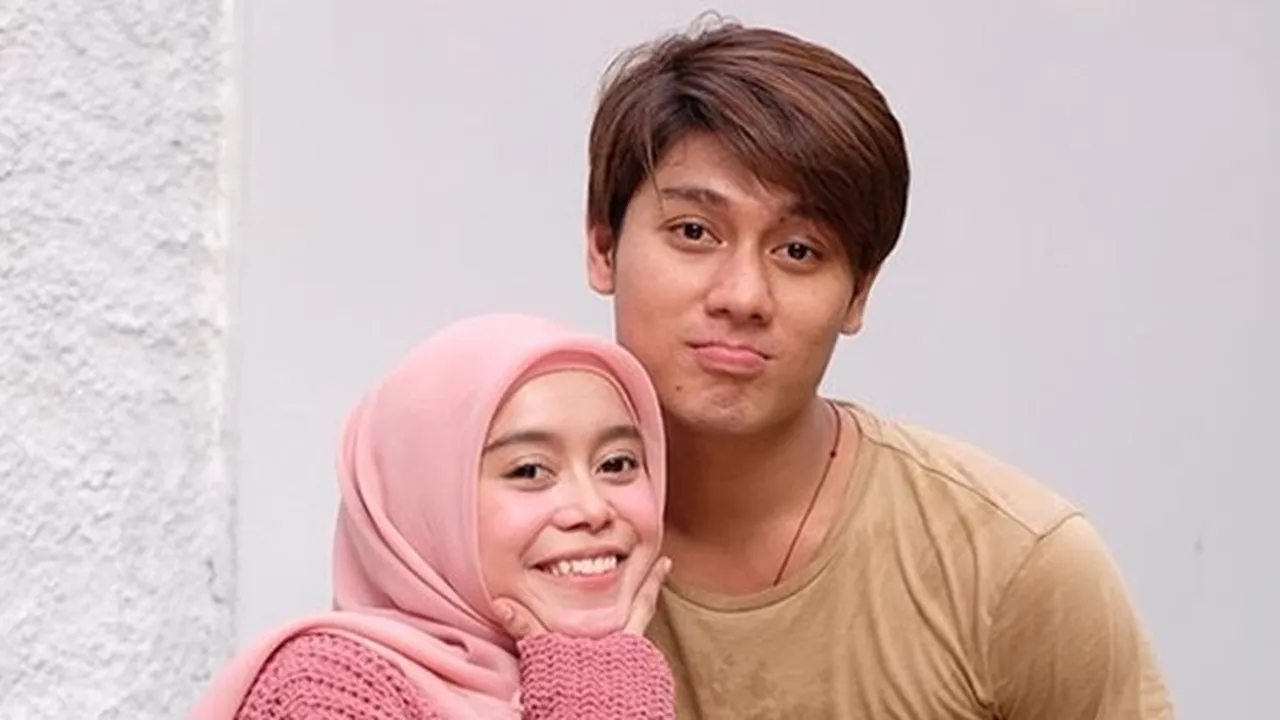 Ingin Menikah di Pinggir Pantai Bali, Rizky Billar: Pengen Jadi Raja dan Ratu Sehari Ingin Menikah di Pinggir Pantai Bali, Rizky Billar: Pengen Jadi Raja dan Ratu Sehari