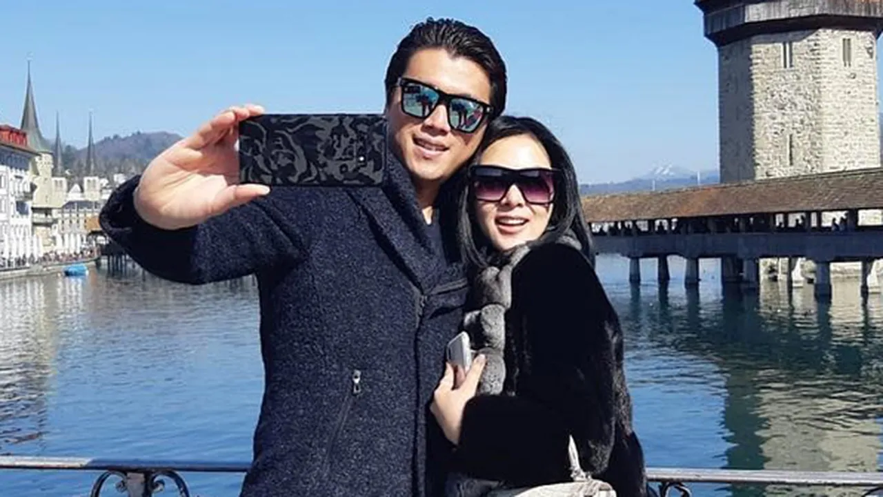 Ingin Menyenangkan Suami, Syahrini Belajar Masak Sama Chef