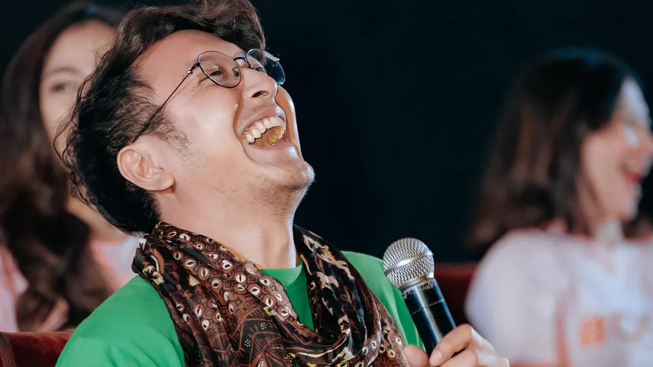 Ingin Naik Kelas, Dimas Anggara Wujudkan Mimpi Jadi Sutradara Film - Nadine Chandrawinata Dukung Penuh!