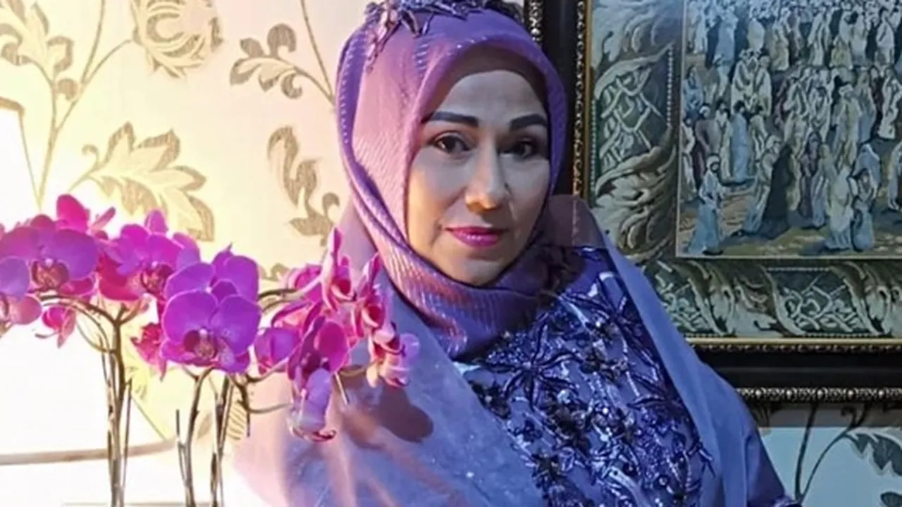 Ini Alasan Camelia Malik Ngumpet Ketika Produser Datangi Studio Rekaman