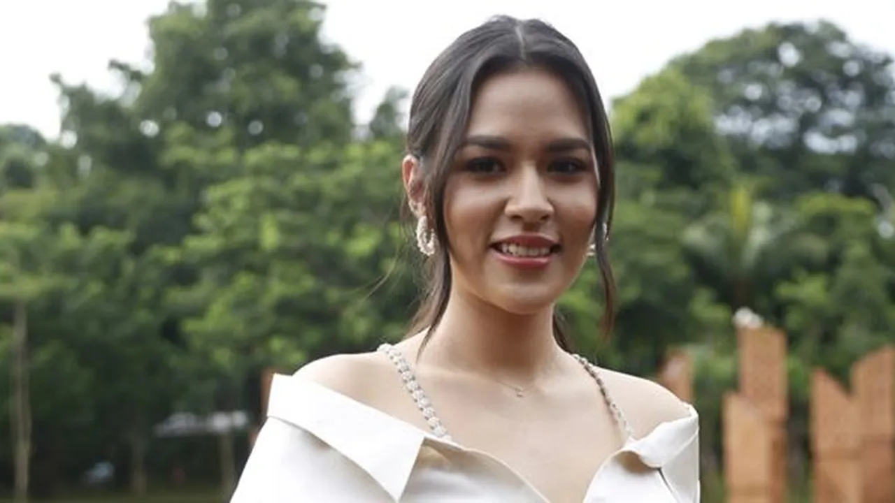 Ini Alasan Raisa Bikin Konten Memasak dan Makeup Bareng Hamish Daud