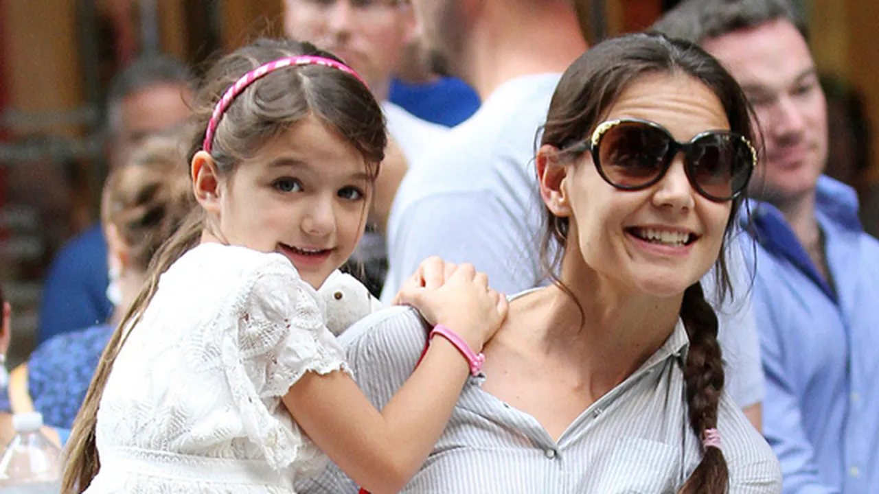 Ini Dia, Nama Panggilan Suri Cruise di Depan Umum