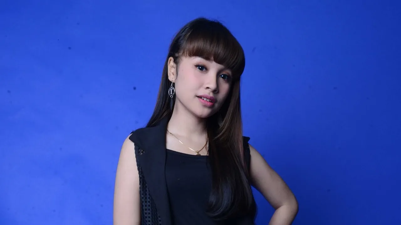 Ini Nih yang Bikin Tasya Rosmala Ngefans Ratu Dangdut Elvy Sukaesih
