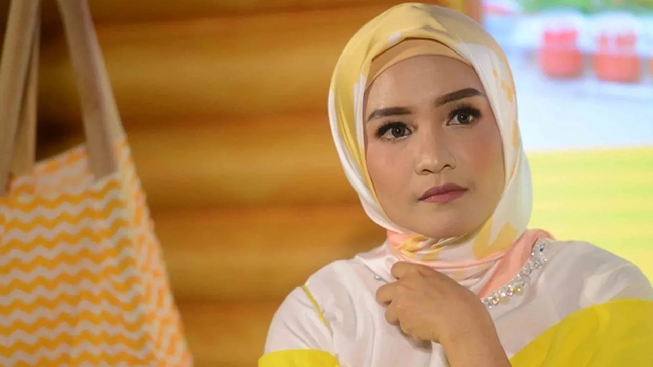 Intan Nuraini Ungkap Tidak Ada Pakem Buat Urus Anak