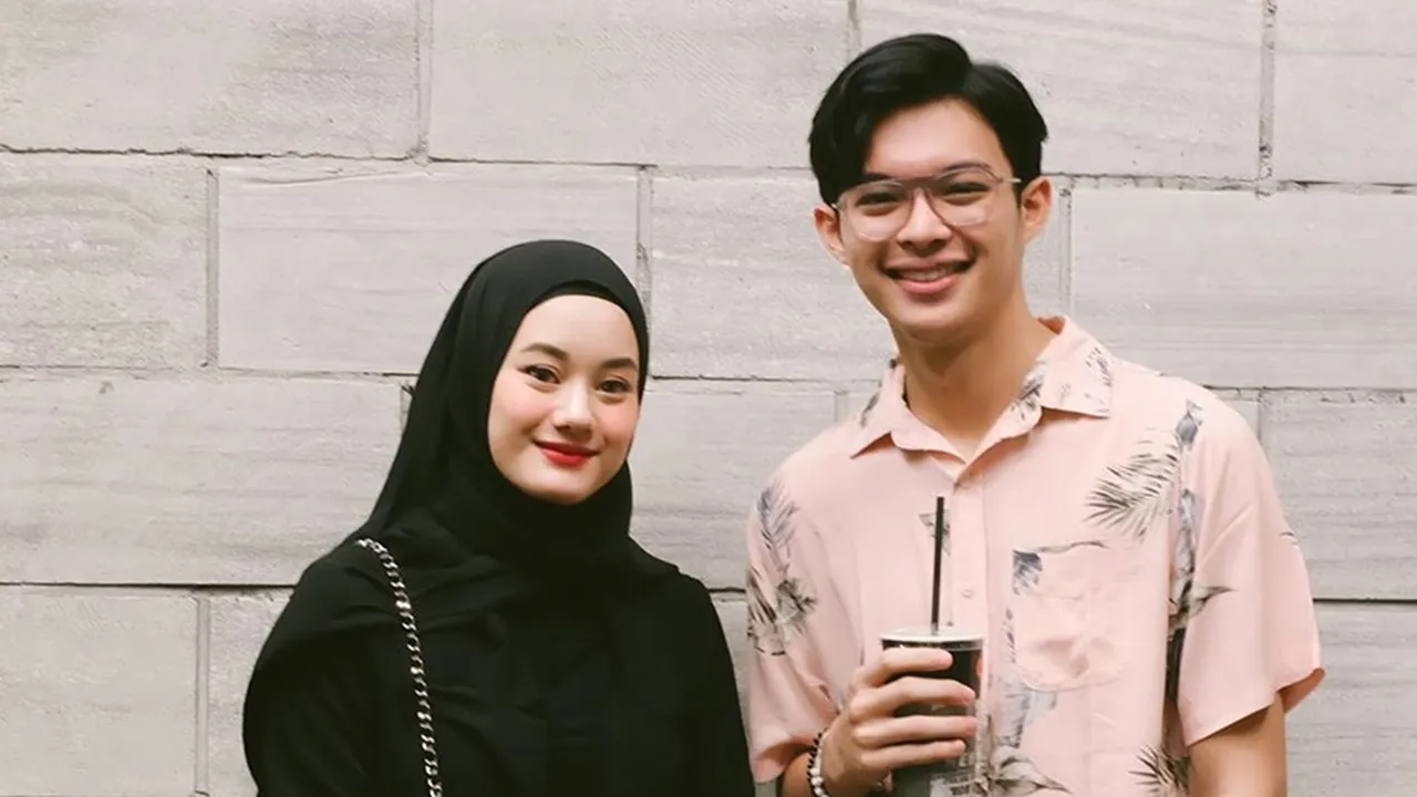 Interaksi dengan Dinda Hauw di Sosmed Bikin Netizen Gerah, Begini Komentar Rey Mbayang Interaksi dengan Dinda Hauw di Sosmed Bikin Netizen Gerah, Begini Komentar Rey Mbayang