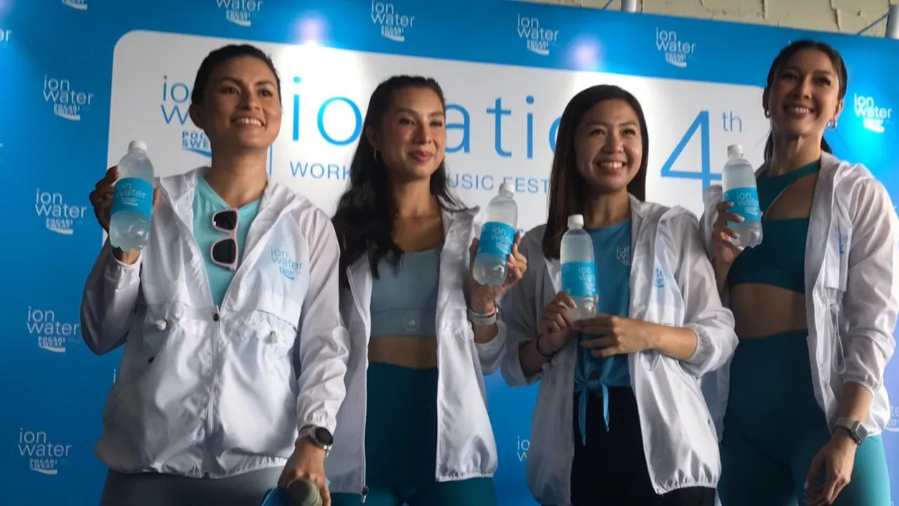 IONATION 2023 Kembali Digelar, Sederet Selebritis Ikutan Workout di Pinggir Pantai IONATION 2023 Kembali Digelar, Sederet Selebritis Ikutan Workout di Pinggir Pantai