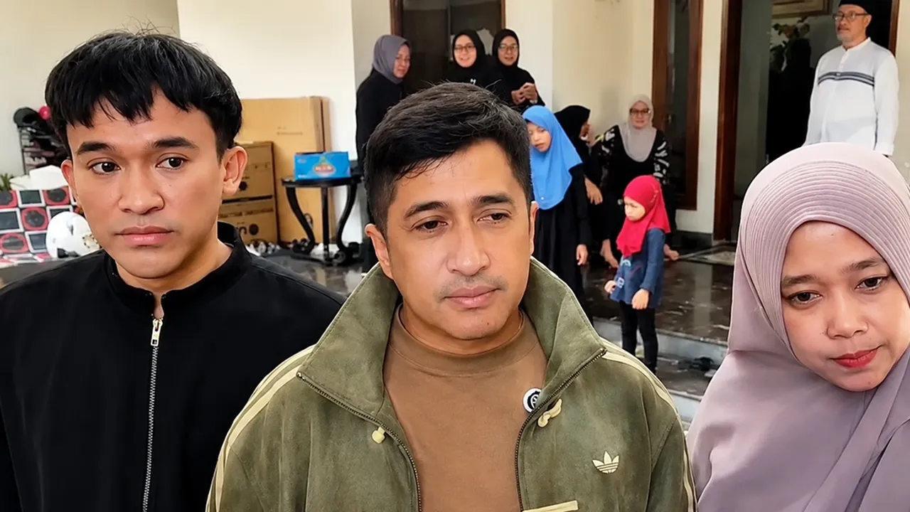 Irfan Hakim Ungkap Perjuangan Vega Darwanti Merawat Sang Ibu, Menyuapi hingga Racik Makanan Sendiri