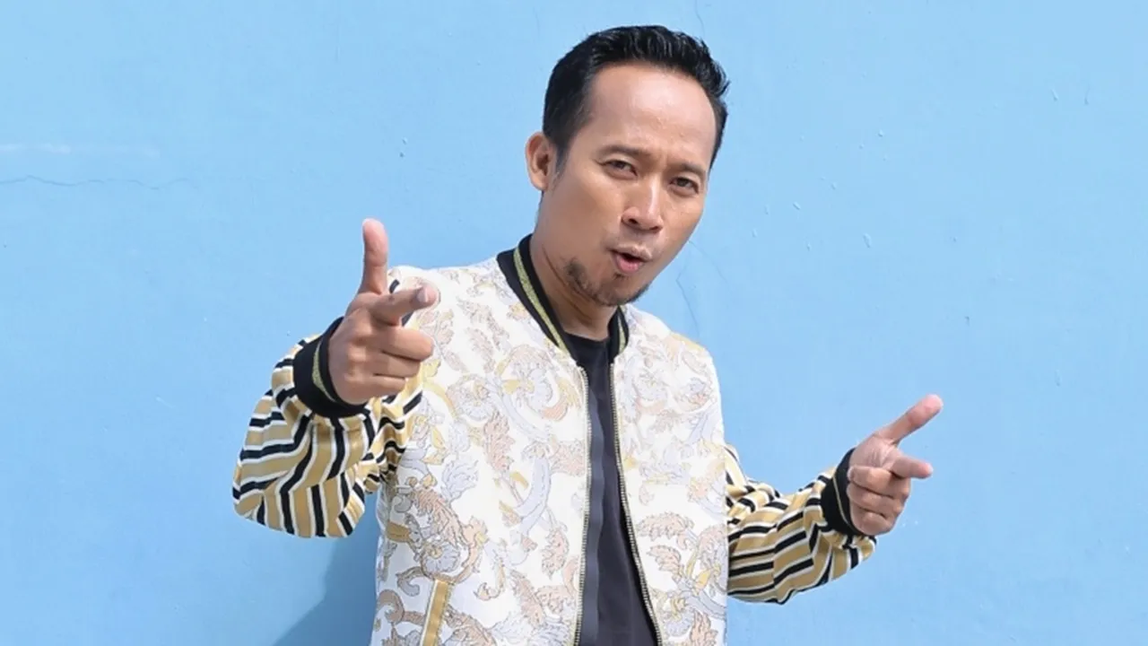 Isi Mobil Rolls Royce Raffi Ahmad dengan Premium, Denny Cagur Minta Maaf 'Tapi Boong'