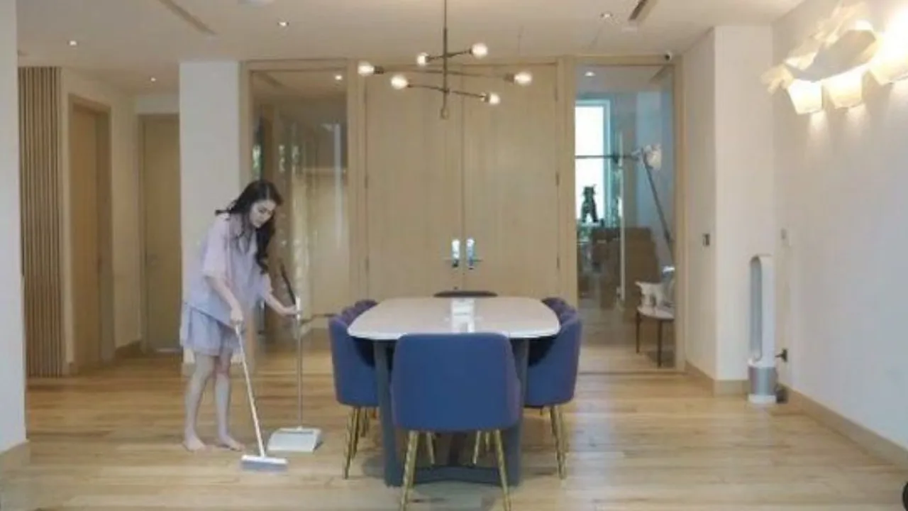 Isinya Serba Mewah, Intip Potret Rumah Sandra Dewi yang Megah dan Ada Lift di Dalamnya Isinya Serba Mewah, Intip Potret Rumah Sandra Dewi yang Megah dan Ada Lift di Dalamnya