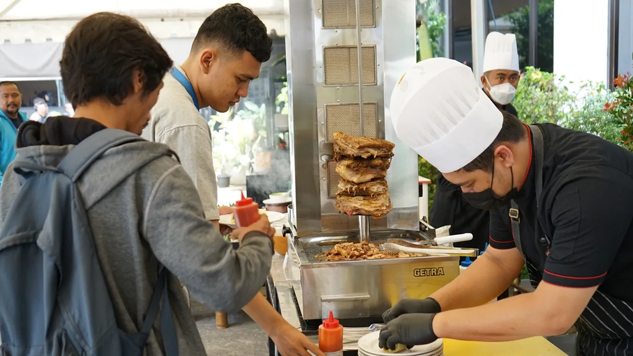 Istimewanya Buka Puasa Bersama Keluarga, Ada 100 Menu Spesial di Hotel Bintang 5